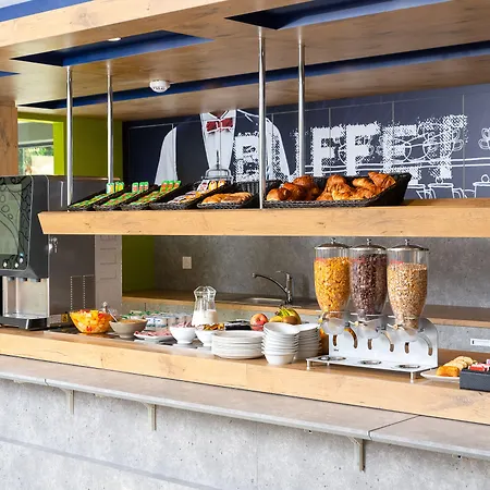 Ibis Budget Cognac Hotel 2*