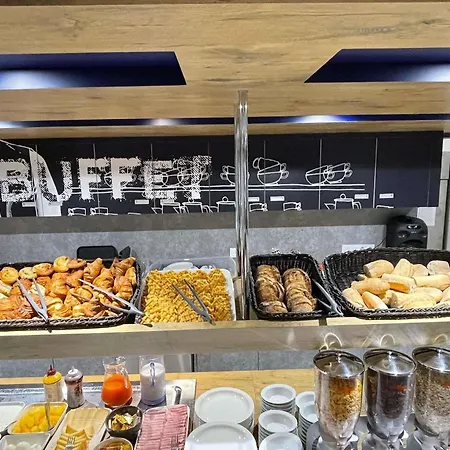 Hotel Ibis Budget Cognac 2*