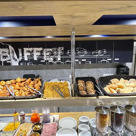 Ibis Budget Cognac 酒店 沙托贝尔纳尔