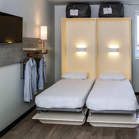 Ibis Budget Cognac 酒店 2*