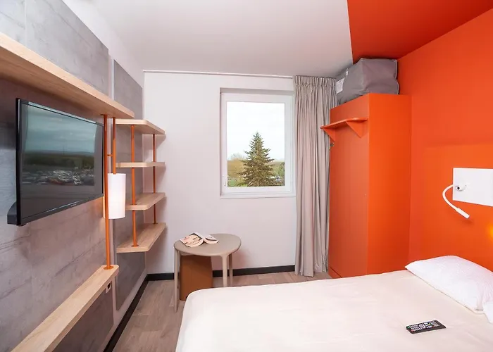 Ibis Budget Cognac Hotel 2*