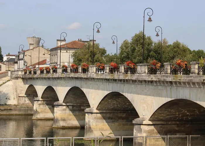 Hotel Ibis Budget Cognac 2*