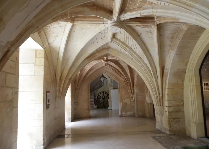 Ibis Budget Cognac 2* Chateaubernard