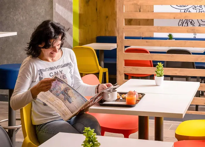 Ibis Budget Cognac Hotel 2*