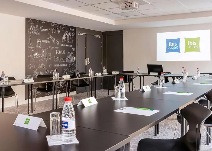 Ibis Budget Cognac 2*